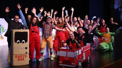 Depremzede çocuklara Bir Afet Masalı Müzikali