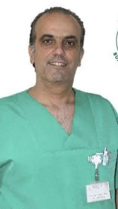 Depremde 30 yakınını kaybeden uzman hekim Taylan İnal vefat etti