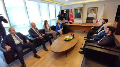 AK Parti heyeti, İYİ Parti Genel Merkezi’ni ziyaret etti