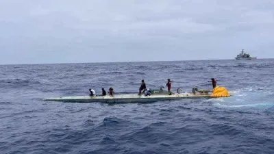 Pasifik açıklarındaki denizaltıda 3,5 tondan fazla uyuşturucu ele geçirildi