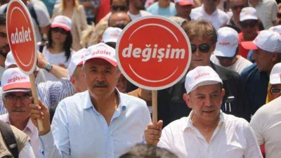 Tanju Özcan yürüyüşe başladı: 