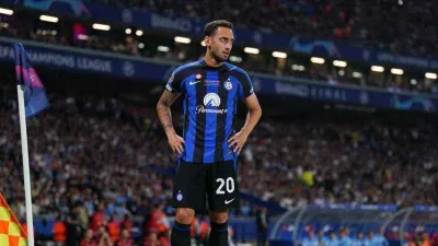 Hakan Çalhanoğlu, 5 yıl daha Inter’de