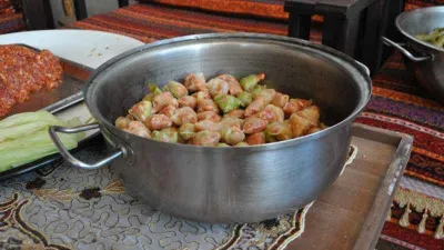 Sivrihisar’a özel üçgen kelem dolması