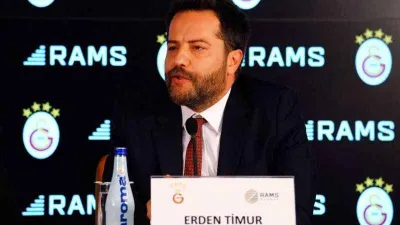 Erden Timur: 