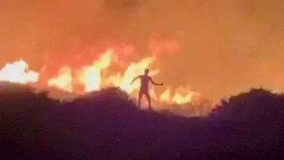 Çeşme yangınında kundakçı önce alevlerin arasında dolaşmış sonra kaçmış