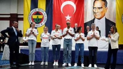 Filenin Sultanları YDK Toplantısı’nda ayakta alkışlandı