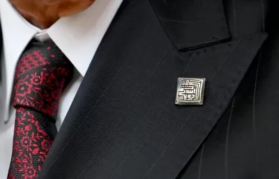 Bahçeli'nin Rozeti ve Yüzüğü Gündem Oldu