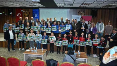 Bursa'da Zeka Oyunları Süper Ligi ödül töreniyle final yaptı