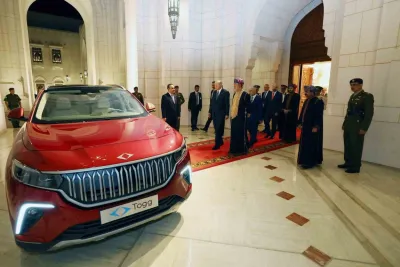 Cumhurbaşkanı Erdoğan, Umman Sultanı'na Togg hediye etti