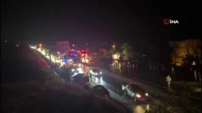 Denizli’de otobüs, minibüs ve çok sayıda araç zincirleme kazaya karıştı: 3 ölü, 50 yaralı