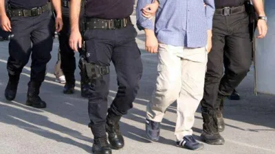İstanbul'da FETÖ'nün hücre evlerine operasyon: 18 gözaltı