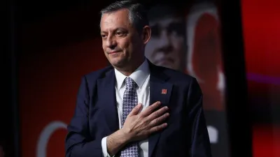 Özgür Özel, yeniden CHP Genel Başkanı seçildi