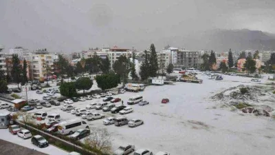 Kar değil dolu! Hatay beyaza büründü...