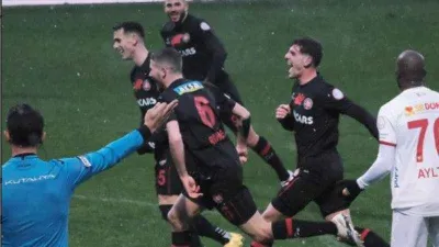 Fatih Karagümrük, Kayserispor'u 4-1 mağlup etti