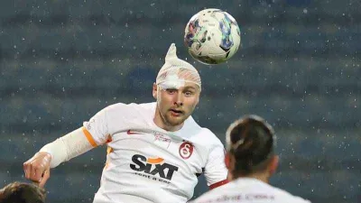 Nelsson ağır yaralandı!