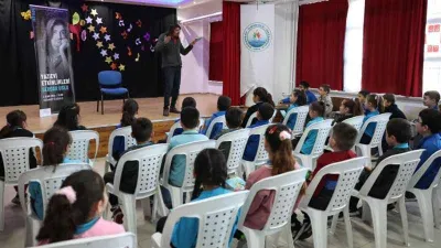 Serdar Uslu, Göl Yazıevi'nde öğrencilerle buluştu