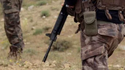 2 PKK terör örgütü mensubu teslim oldu