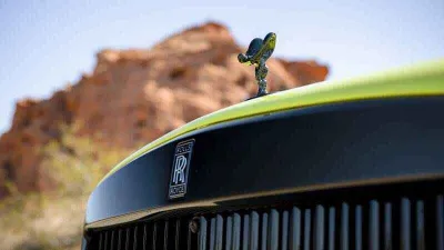 Rolls-Royce, 2023 yılını rekor sayıda özel siparişle kapattı