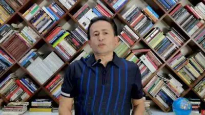 “Cumhurbaşkanımız evinin mutfağında oturup video çekmiyor”