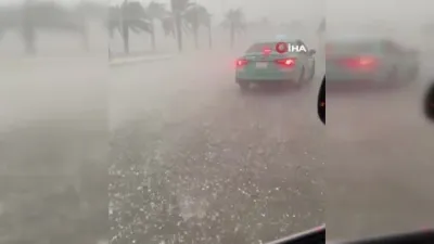 Suudi Arabistan’ı dolu fırtınası vurdu