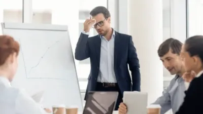 Sosyal fobisinin farkında olmayanlar her alanda zorlanmaya başlar