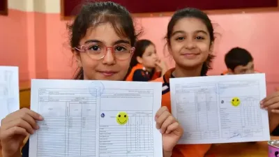 20 milyon öğrenci karnelerini aldı