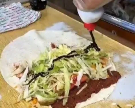 Çiğköfteye deterjan kabıyla sos döken esnafa 250 bin TL ceza: İş yeri kapatılıp kaldırıldı