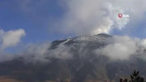 Popocatepetl Yanardağı’nda 3 yeni patlama