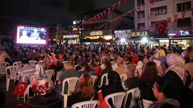 Eyüpsultan'ın dört bir yanında Cumhuriyetin 100. yılı coşkusu