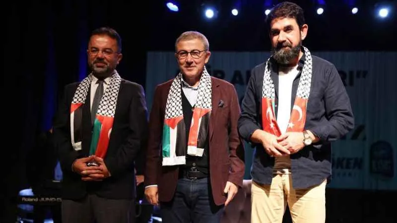 Eyüpsultan’da Serdar Tuncer’le şiir dolu gece