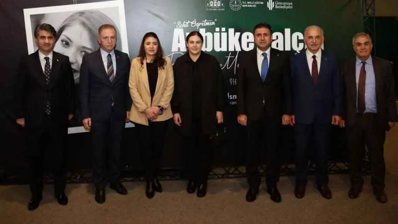 İstanbul Valisi Davut Gül ve Başkan İsmet Yıldırım “Aybüke: Öğretmen Oldum Ben” filmini izledi