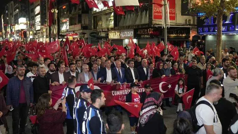 Cumhuriyetin 100. yılı Ümraniye’de coşkuyla kutlandı