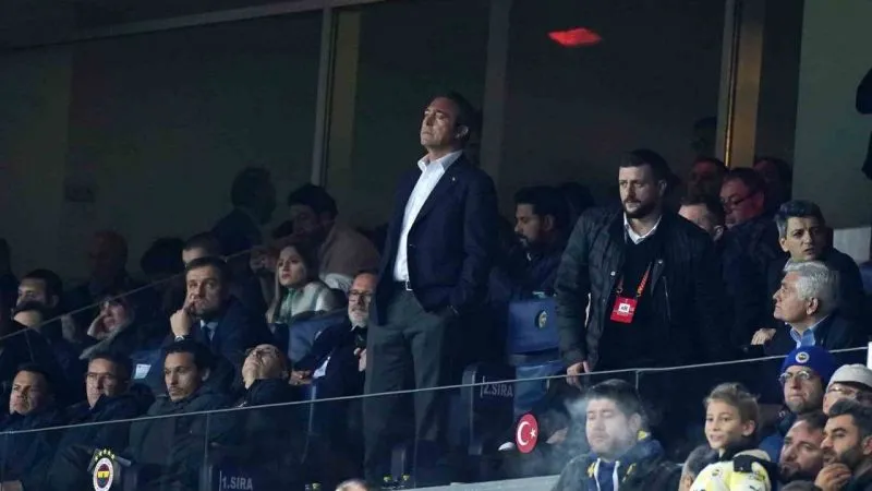 Fenerbahçeli taraftarlardan ’Ali Koç istifa’ çağrısı