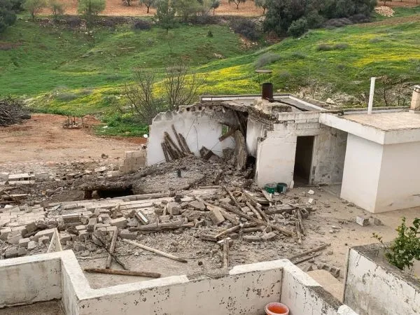 Çivi çakmaya çalıştığı depo başına çöktü, Yusuf Hormancı hayatını kaybetti