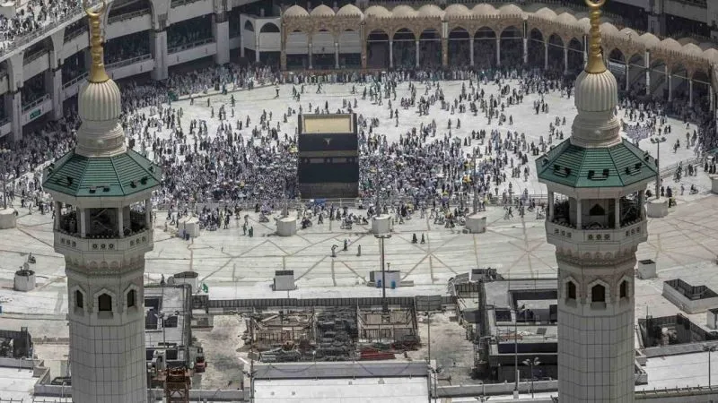 Suudi Arabistan’dan umre kısıtlaması