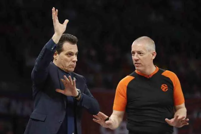 Fenerbahçe Beko, Cazoo Baskonia'ya kaybetti