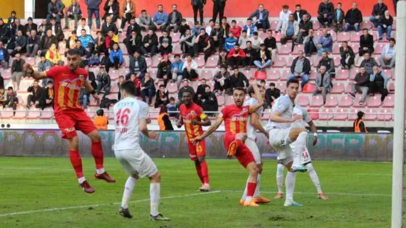 Sarı kırmızılı kulübe para cezası...