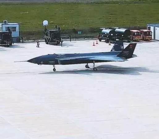 Bayraktar KIZILELMA 4’üncü uçuşunda Sistem Tanımlama Testini başarıyla tamamladı