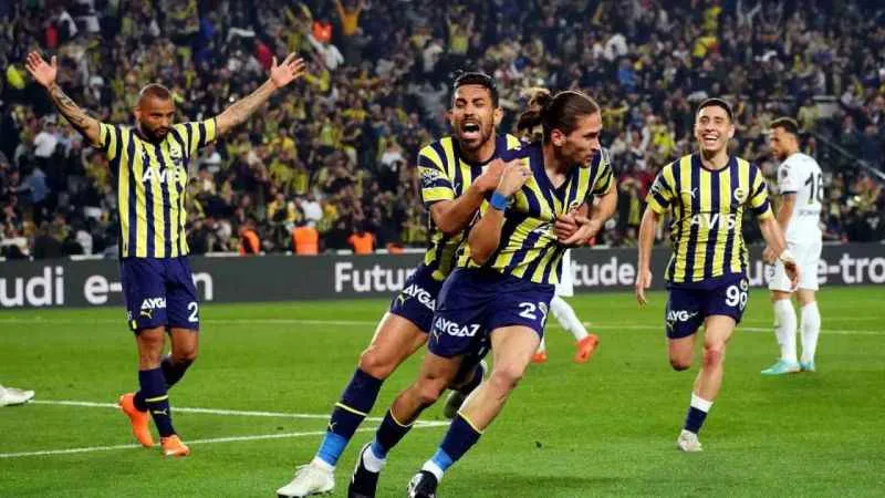 Fenerbahçe geriden gelmeyi seviyor