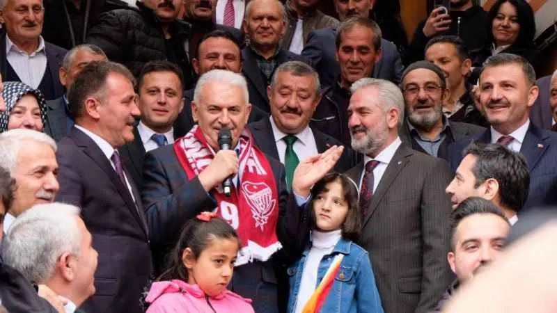 Bölücü terör örgütü meşrulaştırılmak isteniyor