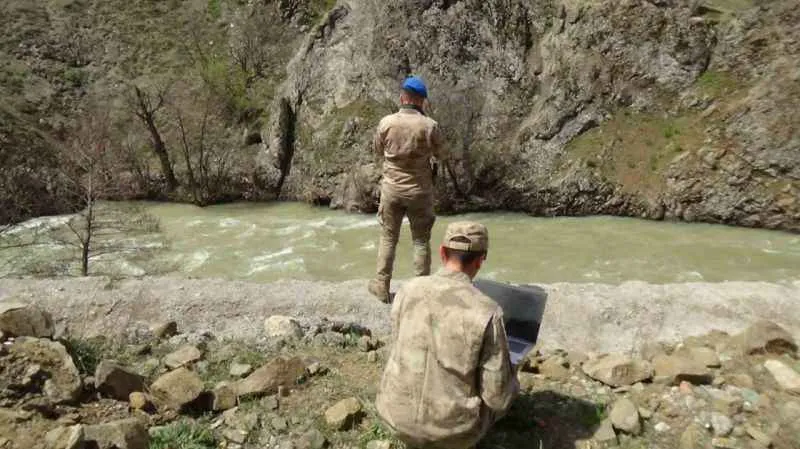 Azat Demiral, Mehmet Can Demiral ve Baran Aslan Taş’ın bulunduğu araç Munzur Çayı'na düştü