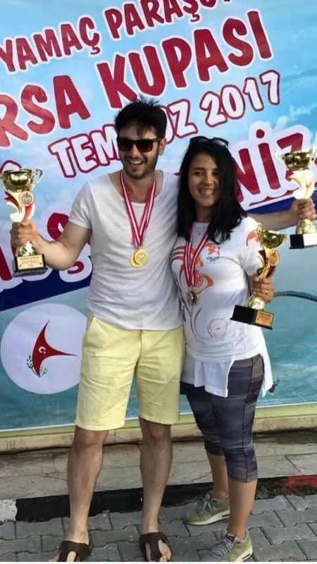 Milli paraşütçü Andaç Ünsal uçuş sırasındaki kazada hayatını kaybetti