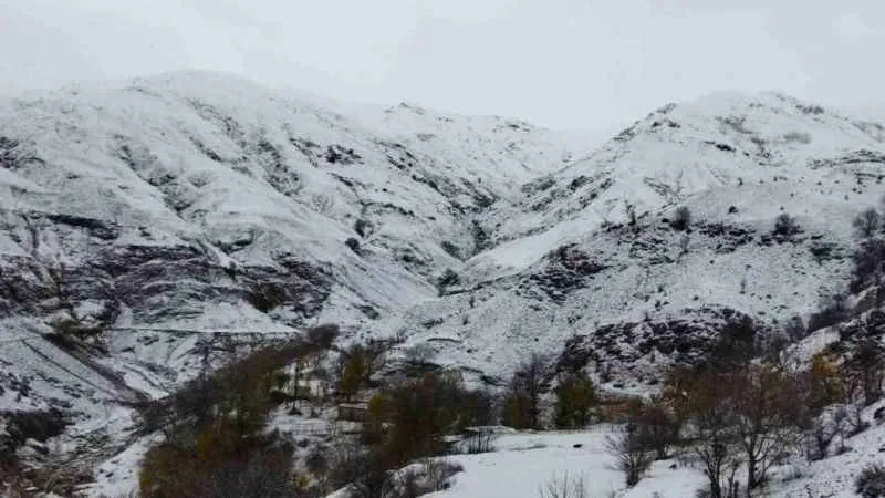 Batman'da nisan ayının son gününde 20 santimlik kar sürprizi