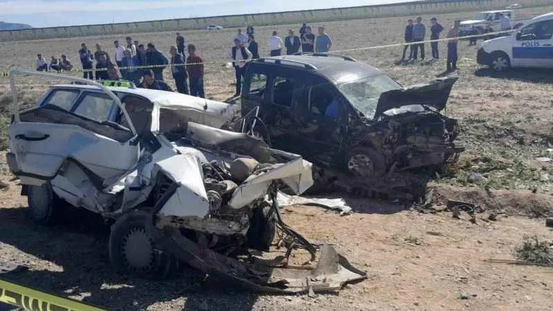 Konya’daki kazada İbrahim Baştürk, Hatice Ata, Naciye Öğür ve Bekir Öğür hayatını kaybetti