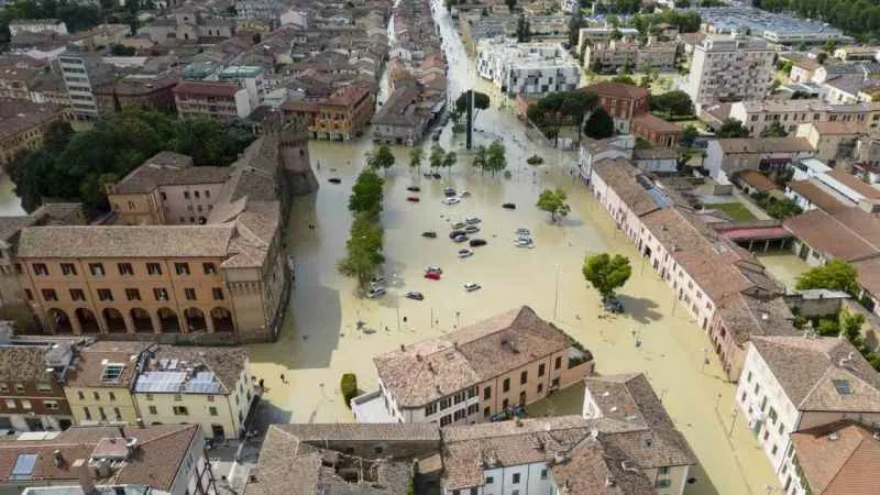 İtalya’daki sel felaketinde can kaybı 11’e yükseldi