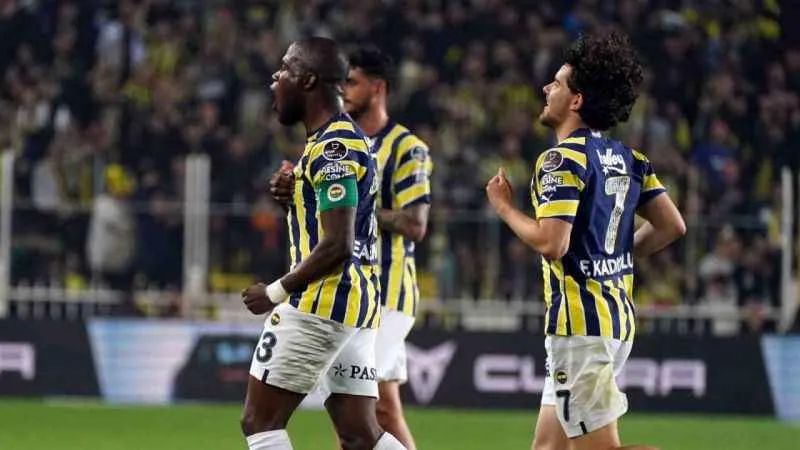 28. golünü atan Valencia, Alex’in rekorunu egale etti