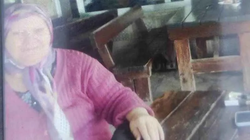 İzmir'de Sevim Çetin 15 yaşındaki torunu ve arkadaşı tarafından öldürüldü