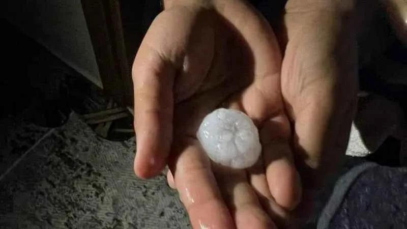 Ceylanpınar’ı dolu vurdu hayatı felç etti