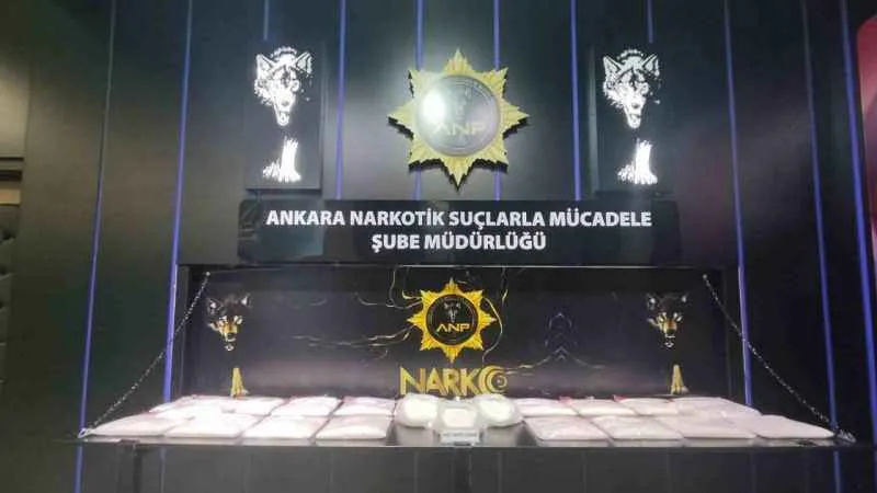 Okul servisiyle 7 milyon liralık metamfetamin ticareti