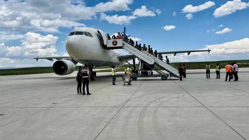 Aydın’da 932 düzensiz göçmen sınır dışı edildi